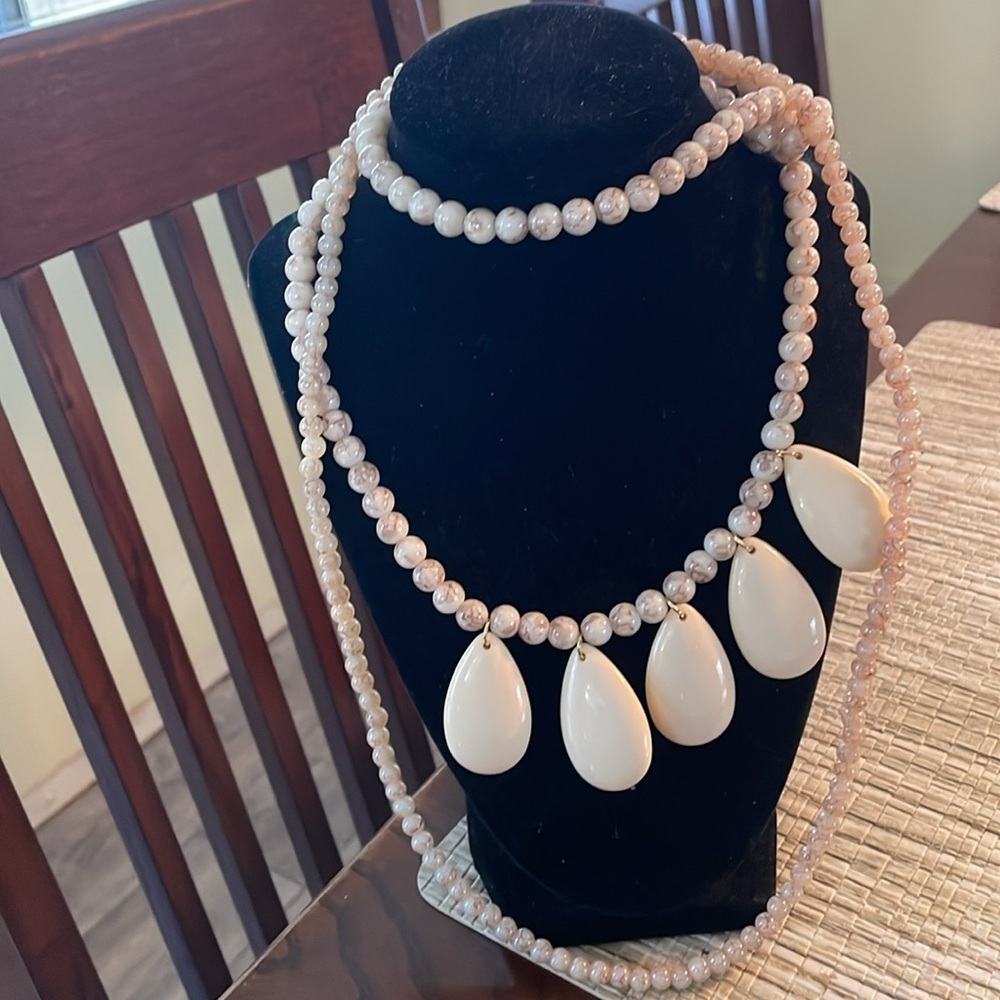 Zara Cream Beaded Necklace Set - Picture 10 of 14